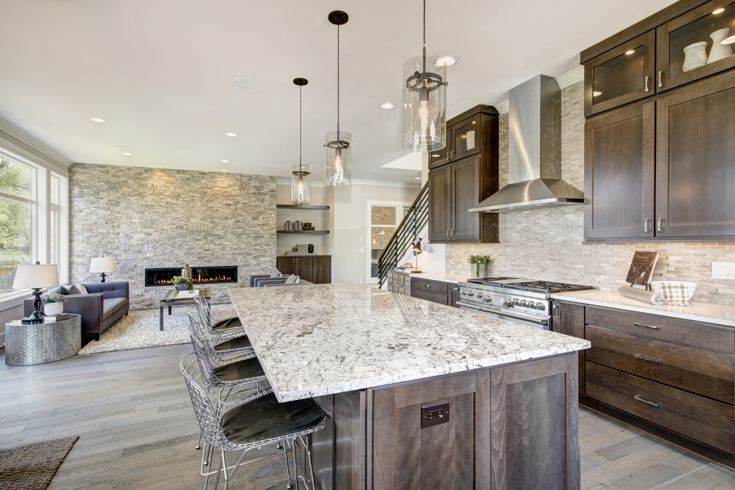 Luxury,Kitchen,Accented,With,Large,Granite,Kitchen,Island,,Taupe,Tile