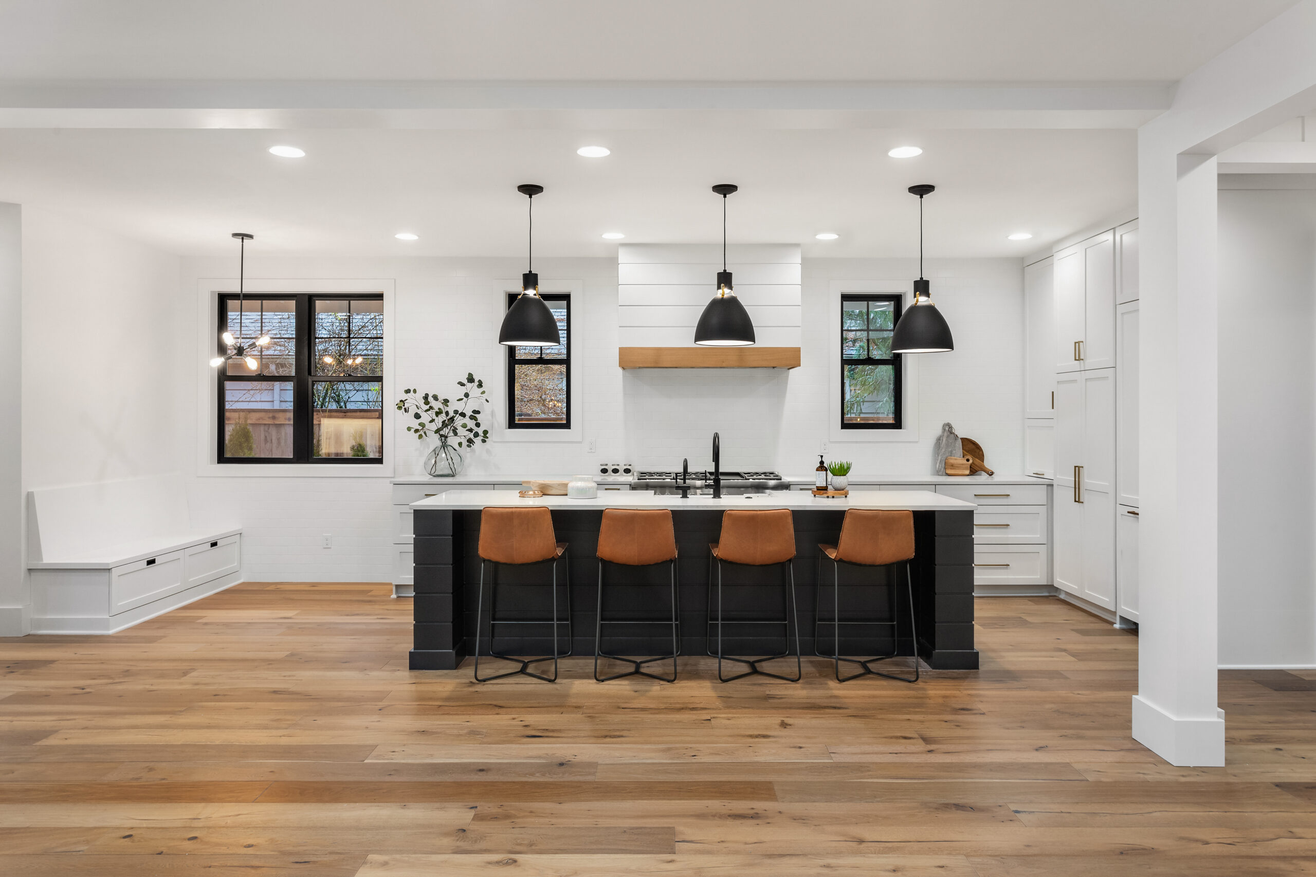 Beautiful,White,Kitchen,With,Dark,Accents,In,New,Modern,Farmhouse